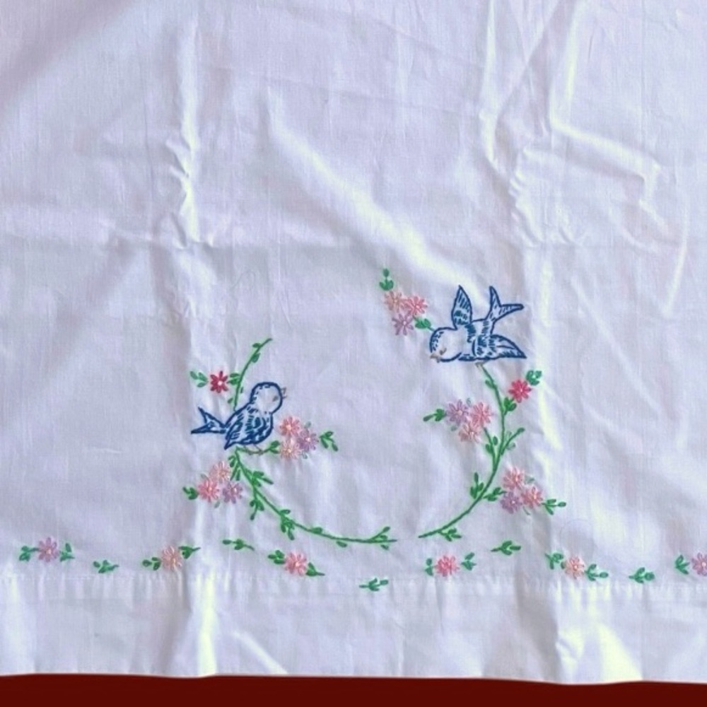Vintage Pillowcase Set (2 pc) White With Embroidered Birds | Floral | Hand Made - Picture 4 of 8